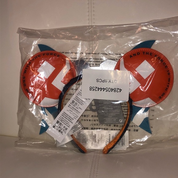 Ahsoka Tan Ear Headband by Her Universe - Star Wars: The Clone Wars - Picture 11 of 12